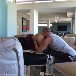 Wifeys Bootbang
